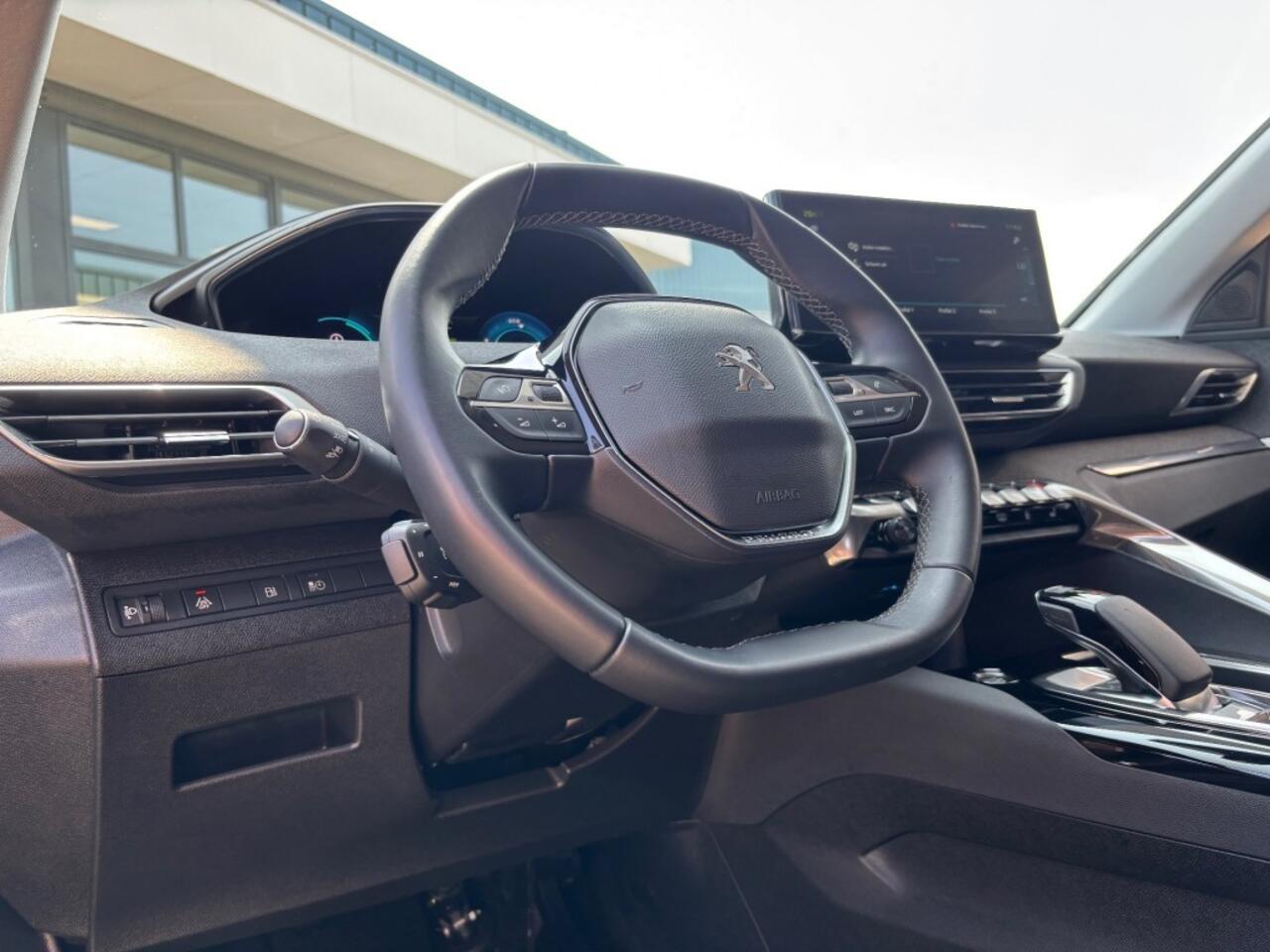 Peugeot 3008 1.6 HYBRID PHEV ALLURE AIRCO NAVI PDC CAMERA.