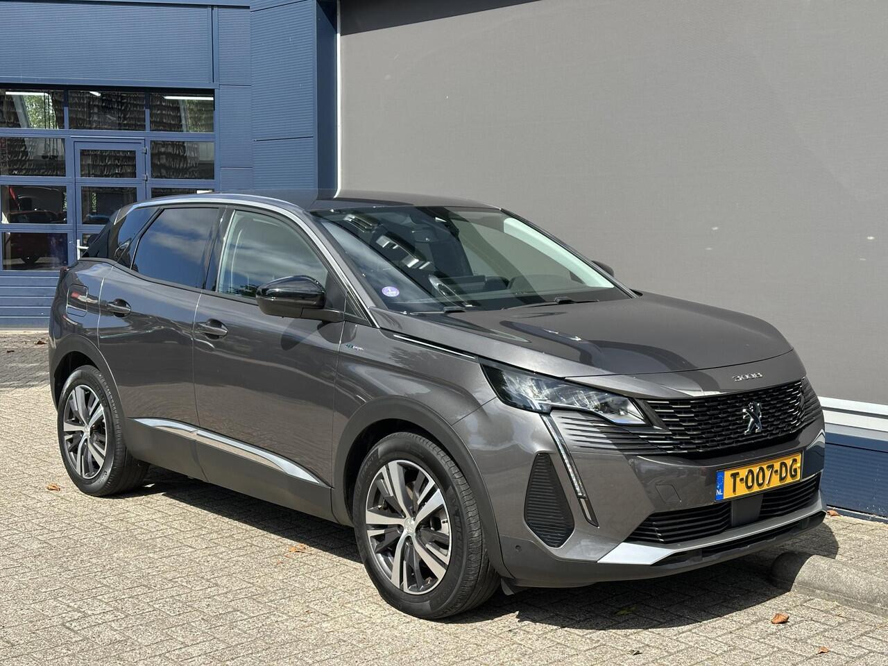Peugeot 3008 1.6 HYbrid 225 Allure Pack Business Automaat | 1e Eigenaarsauto met slechts 38.250 KM | Navigatie | Camera | Stoelverwarming | Climate Control | Keyless Entry | Cruise Control | LED Verlichting | Hoge Zitpositie | Digitaal Dashboard | Plug-In Hybride |