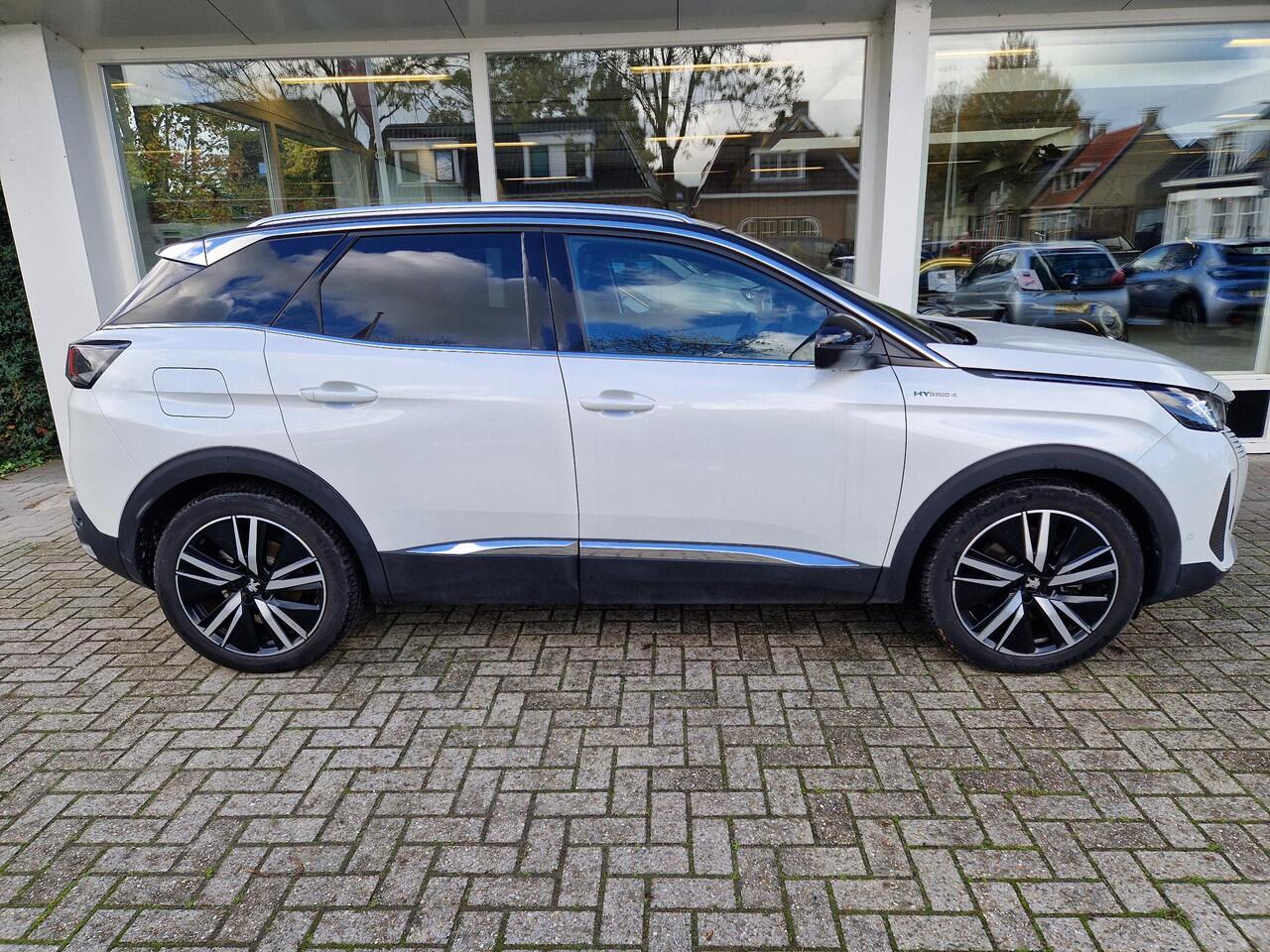 Peugeot 3008 1.6 HYbrid4 300 GT Pack Business | Climate & Adaptive Cruise Control | Stoelverwarming | Parkeersensoren | Camera | AppleCarPlay/AndroidAuto |