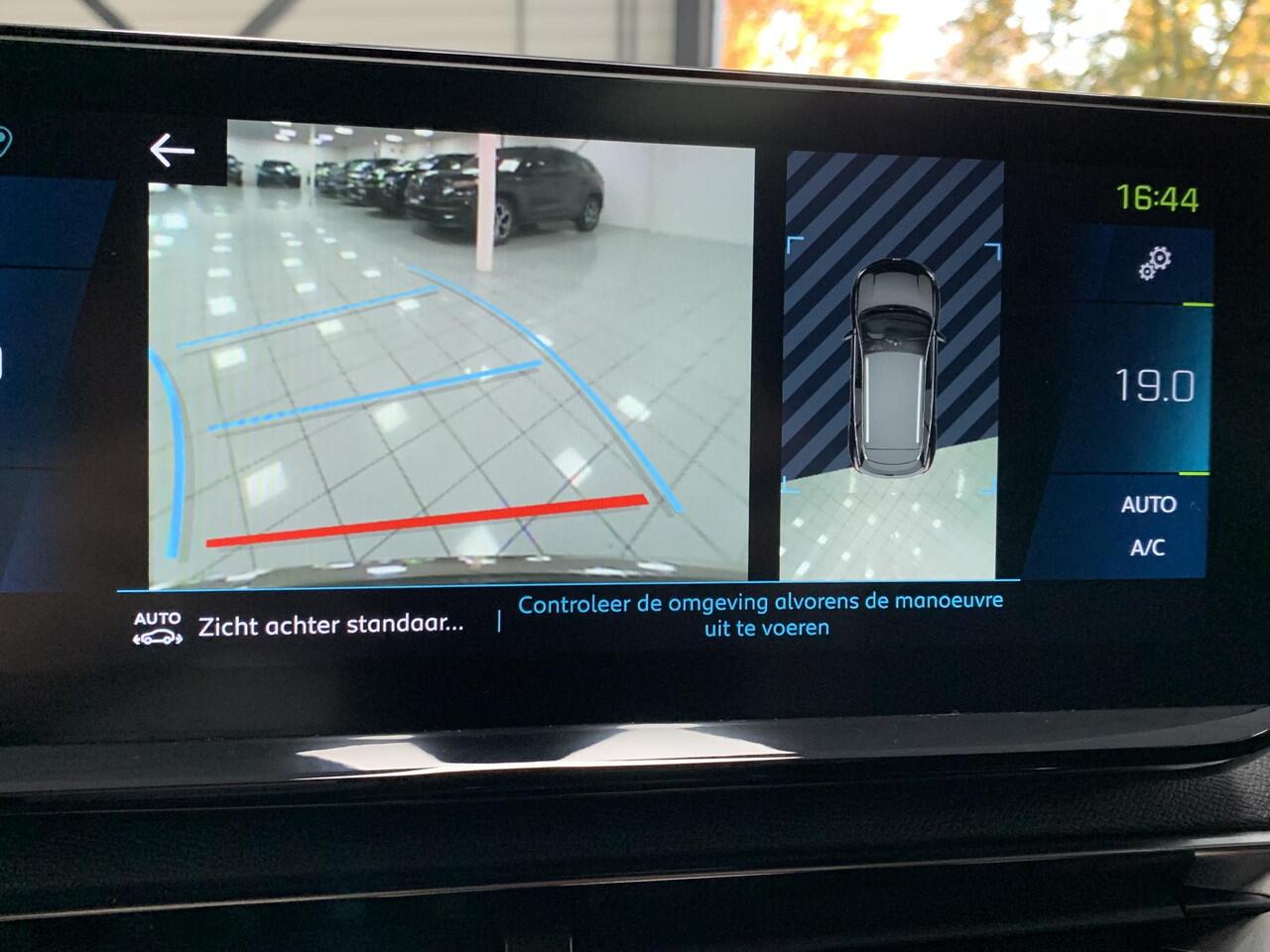 Peugeot 3008 1.6 HYbrid4 300 GT PANORAMADAK | ACHTERUITRIJCAMERA | NAVIGATIE