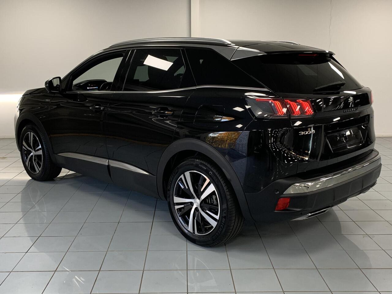 Peugeot 3008 1.6 HYbrid4 300 GT PANORAMADAK | ACHTERUITRIJCAMERA | NAVIGATIE