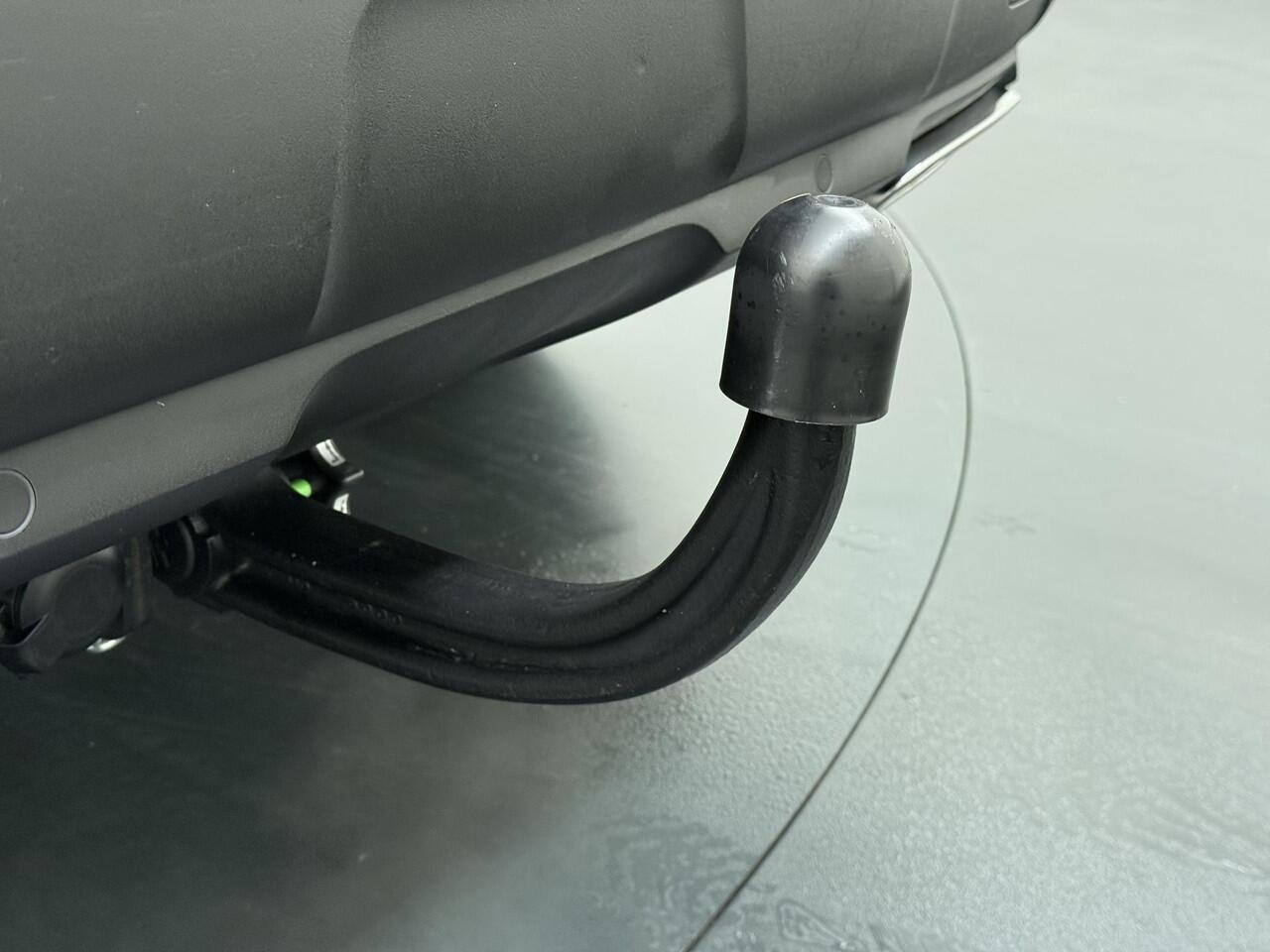 Peugeot 3008 1.6 HYbrid4 300 GT Pack Business VAN: ¤30.900,- VOOR: ¤28.330,- UW EINDEJAARSVOORDEEL: ¤2.570,- | BLACK PACK | PANO DAK | APPLE CARPLAY / ANDROID AUTO | AFN. TREKHAAK | FOCAL AUDIO | 300 PK! | MEM. STOEL MET MASSAGE |