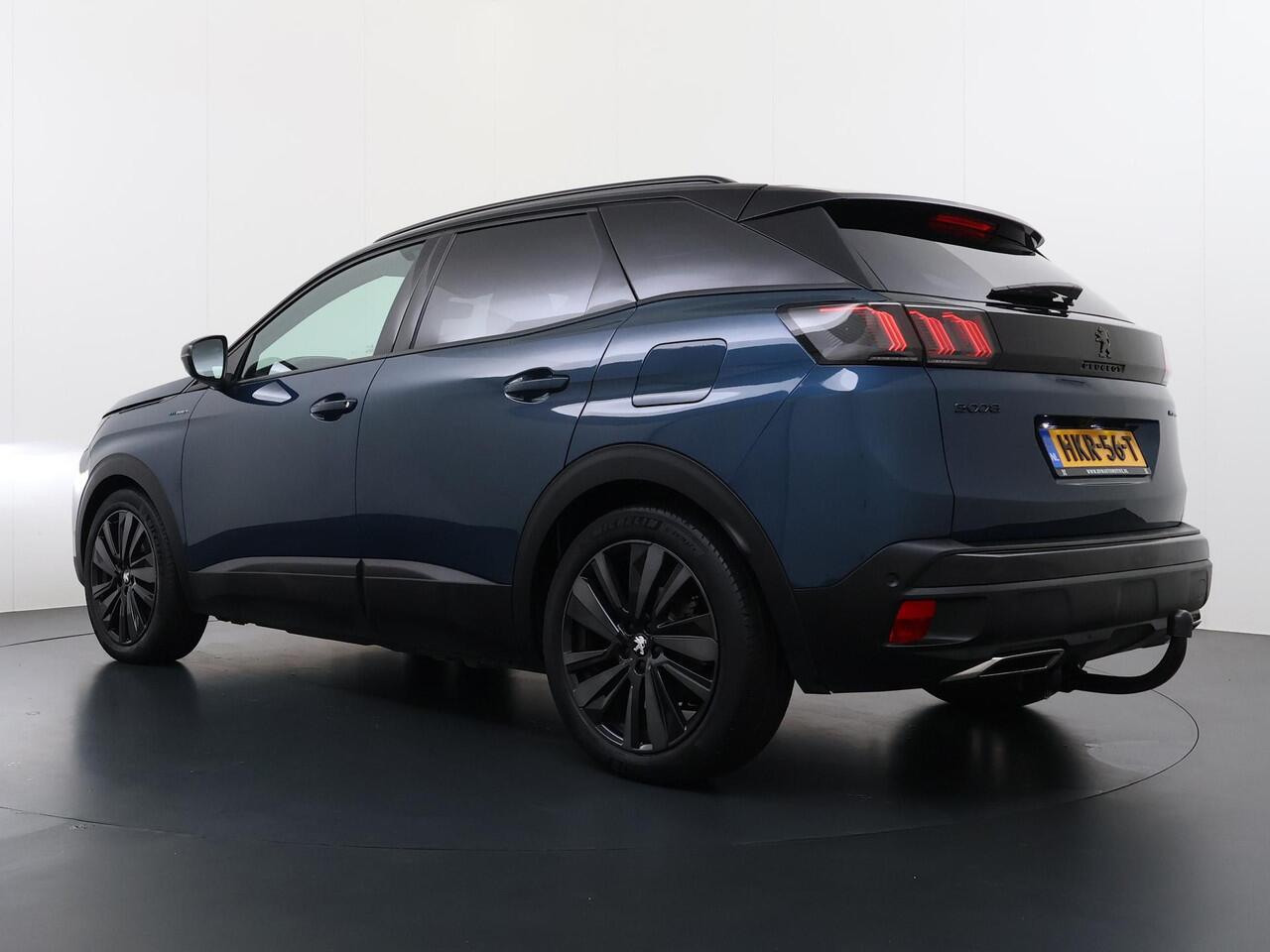 Peugeot 3008 1.6 HYbrid4 300 GT Pack Business VAN: ¤30.900,- VOOR: ¤28.330,- UW EINDEJAARSVOORDEEL: ¤2.570,- | BLACK PACK | PANO DAK | APPLE CARPLAY / ANDROID AUTO | AFN. TREKHAAK | FOCAL AUDIO | 300 PK! | MEM. STOEL MET MASSAGE |