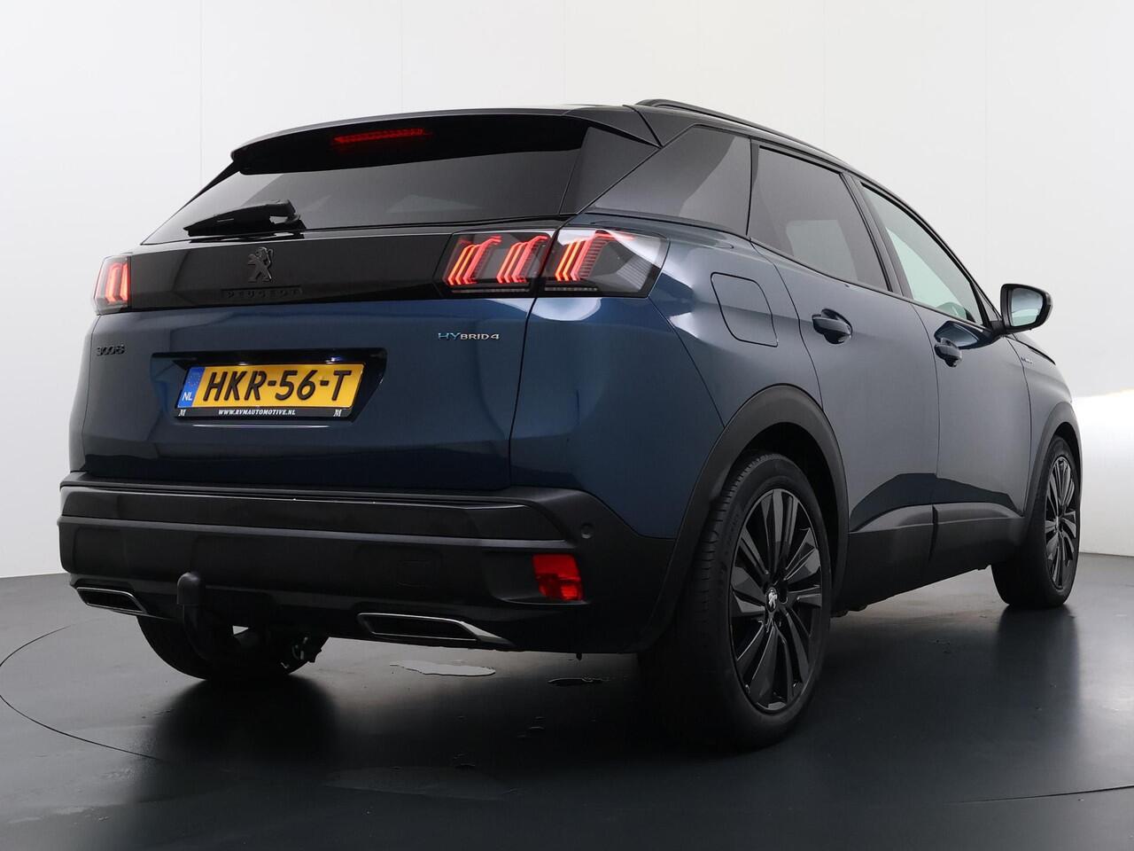 Peugeot 3008 1.6 HYbrid4 300 GT Pack Business VAN: ¤30.900,- VOOR: ¤28.330,- UW EINDEJAARSVOORDEEL: ¤2.570,- | BLACK PACK | PANO DAK | APPLE CARPLAY / ANDROID AUTO | AFN. TREKHAAK | FOCAL AUDIO | 300 PK! | MEM. STOEL MET MASSAGE |