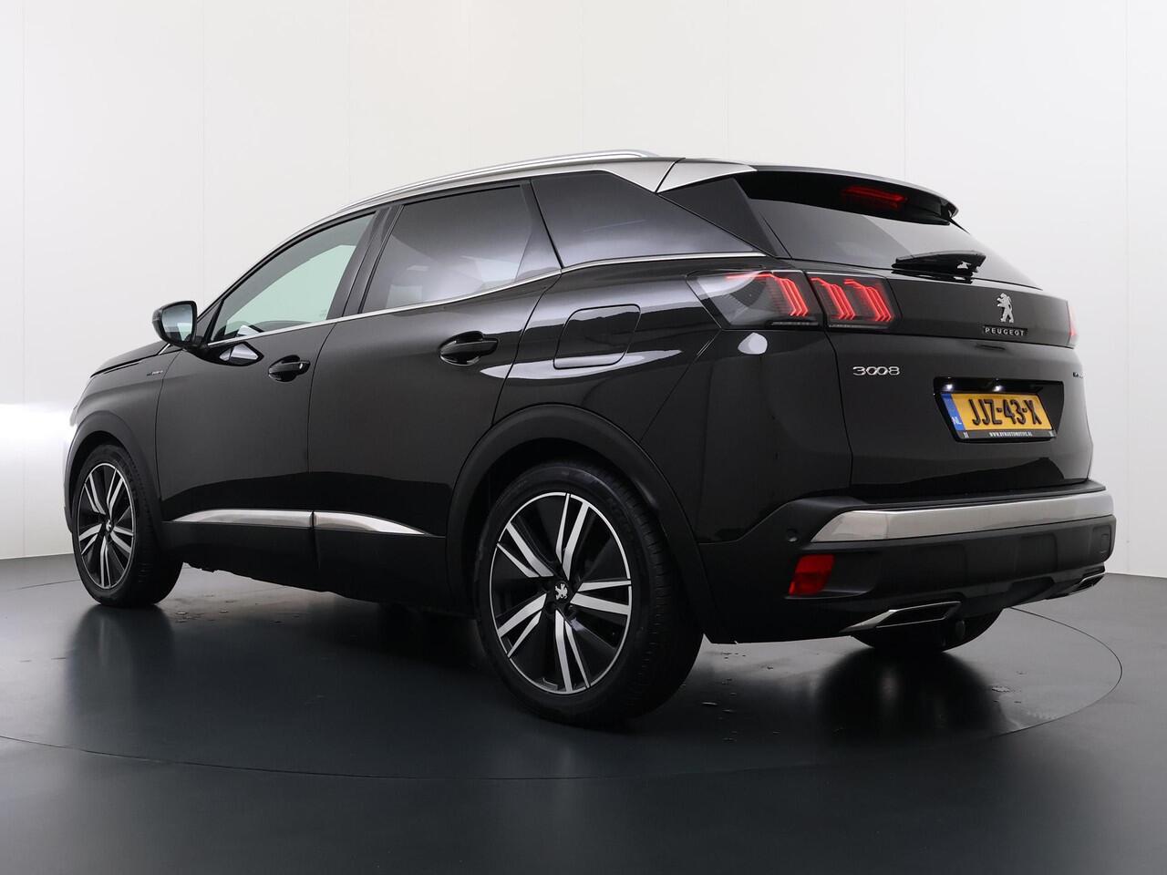 Peugeot 3008 1.6 HYbrid4 300 GT VAN: ¤30.900,- VOOR: ¤27.877,- UW EINDEJAARSVOORDEEL: ¤3.023 | COMPLETE AUTO| PANO| ELEK. ACHTERKLEP| TREKHAAK| ELEK. STOEL + MASSAGE| FOCAL AUDIO| CAMERA ACHTER + VOOR| STOELVERWARMING| ADAP. CRUISE