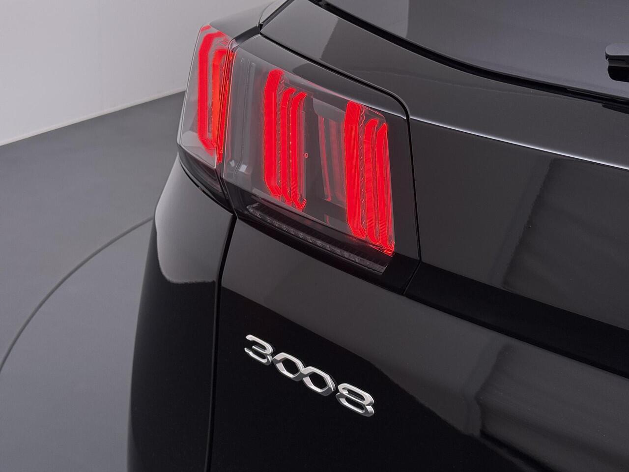 Peugeot 3008 1.6 HYbrid4 300 GT VAN: ¤30.900,- VOOR: ¤27.877,- UW EINDEJAARSVOORDEEL: ¤3.023 | COMPLETE AUTO| PANO| ELEK. ACHTERKLEP| TREKHAAK| ELEK. STOEL + MASSAGE| FOCAL AUDIO| CAMERA ACHTER + VOOR| STOELVERWARMING| ADAP. CRUISE