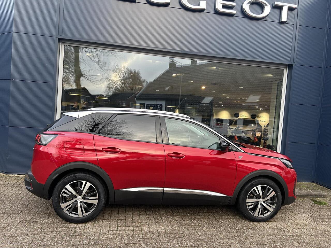 Peugeot 3008 1.6 HYbrid 225 PK Road Trip | Trekhaak 1250KG | Navigatie | Stoelverwarming | Plug-In Hybride tot 55 KM Elektrisch Rijden | Dodehoek detectie | Cruise Control | Parkeercamera | Keyless Entry | LED Verlichting | Parkeersensoren V+A | Hoge Zitpositie |