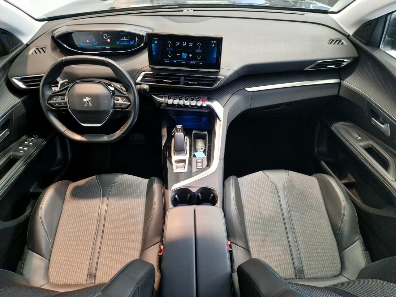 Peugeot 3008 1.6 Plug-in-Hybrid 225pk Allure SOH 94,6% | Automaat | Navigatie | Achteruitrijcamera | Cruise Control | Apple Carplay/Android Auto