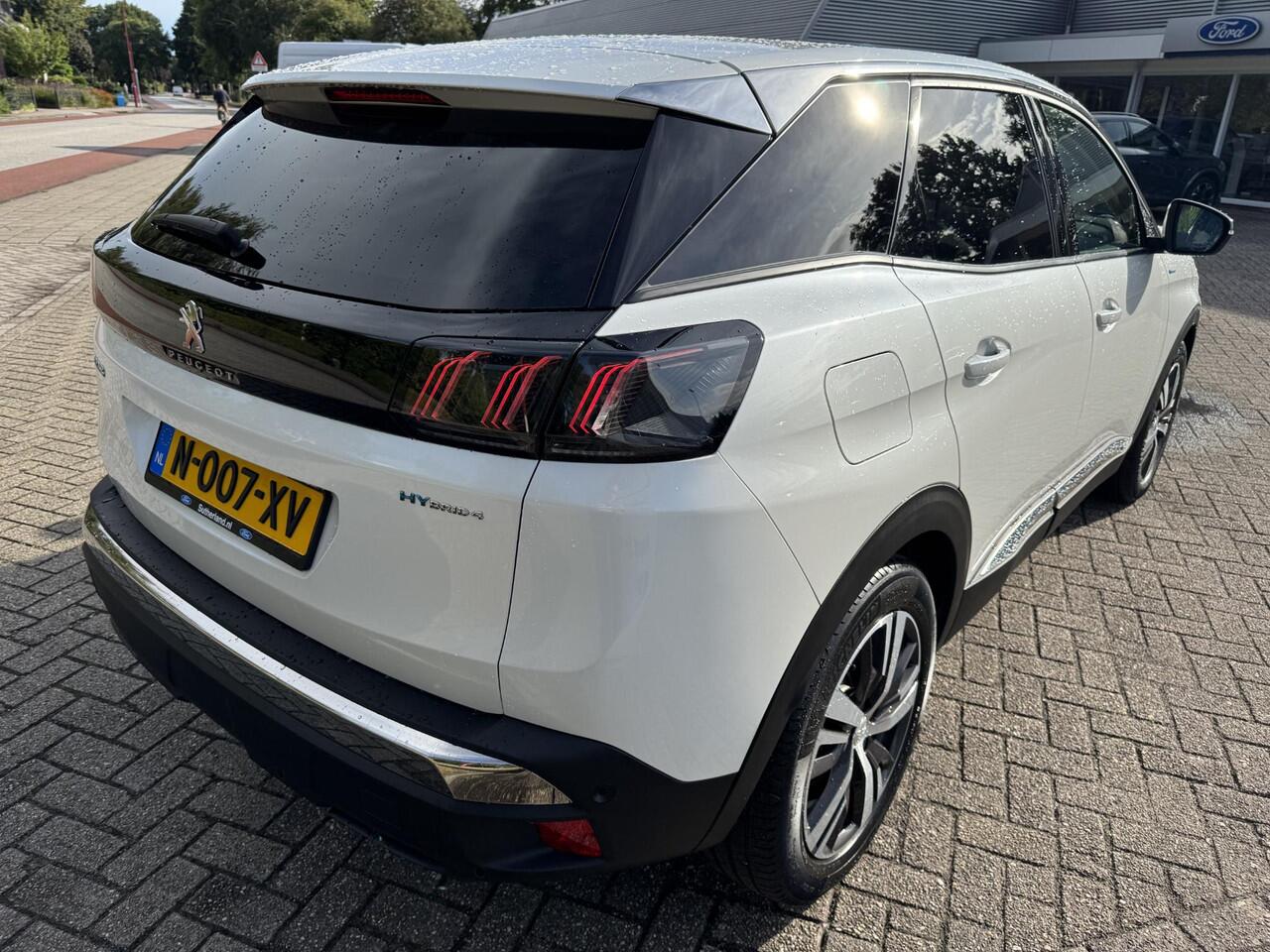 Peugeot 3008 1.6 HYbrid 225 Allure Pack Business 200pk PHEV | Elektrische Achterklep | Stoelverwarming | Dodehoeksensoren