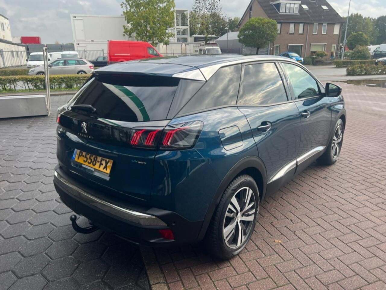 Peugeot 3008 1.6 HYBRID 225 ALLURE Automaat NL-auto Head up / Camera / Trekhaak #HOGEZIT