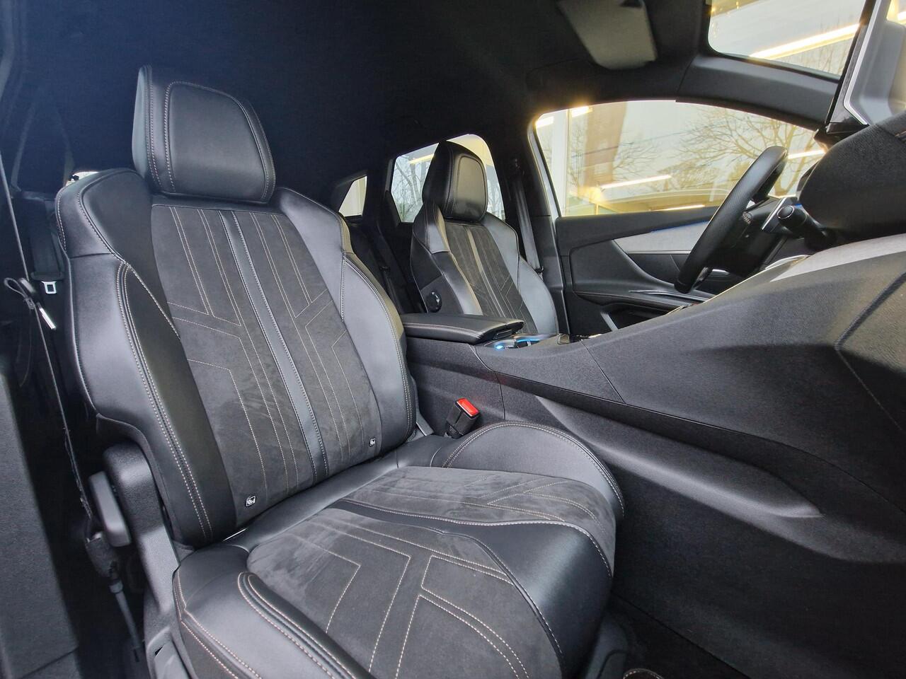 Peugeot 3008 1.6 HYbrid4 300 GT Pack Business | Adaptieve Cruise | Stoelverwarming | 360gr camera's | Elektr. achterklep | Dodehoek detectie