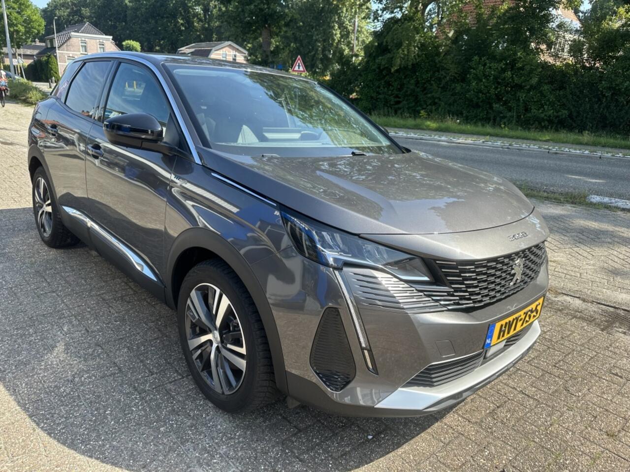 Peugeot 3008 1.6 HYbrid BL Allure