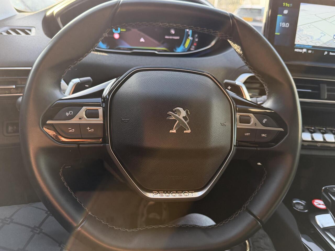 Peugeot 3008 1.6 HYbrid 225 Allure AUTOMAAT | MULTIMEDIA | NAVIGATIE | AIRCO/ECC |CRUISECONTROL | CAMERA | PARKEERSENSOREN |