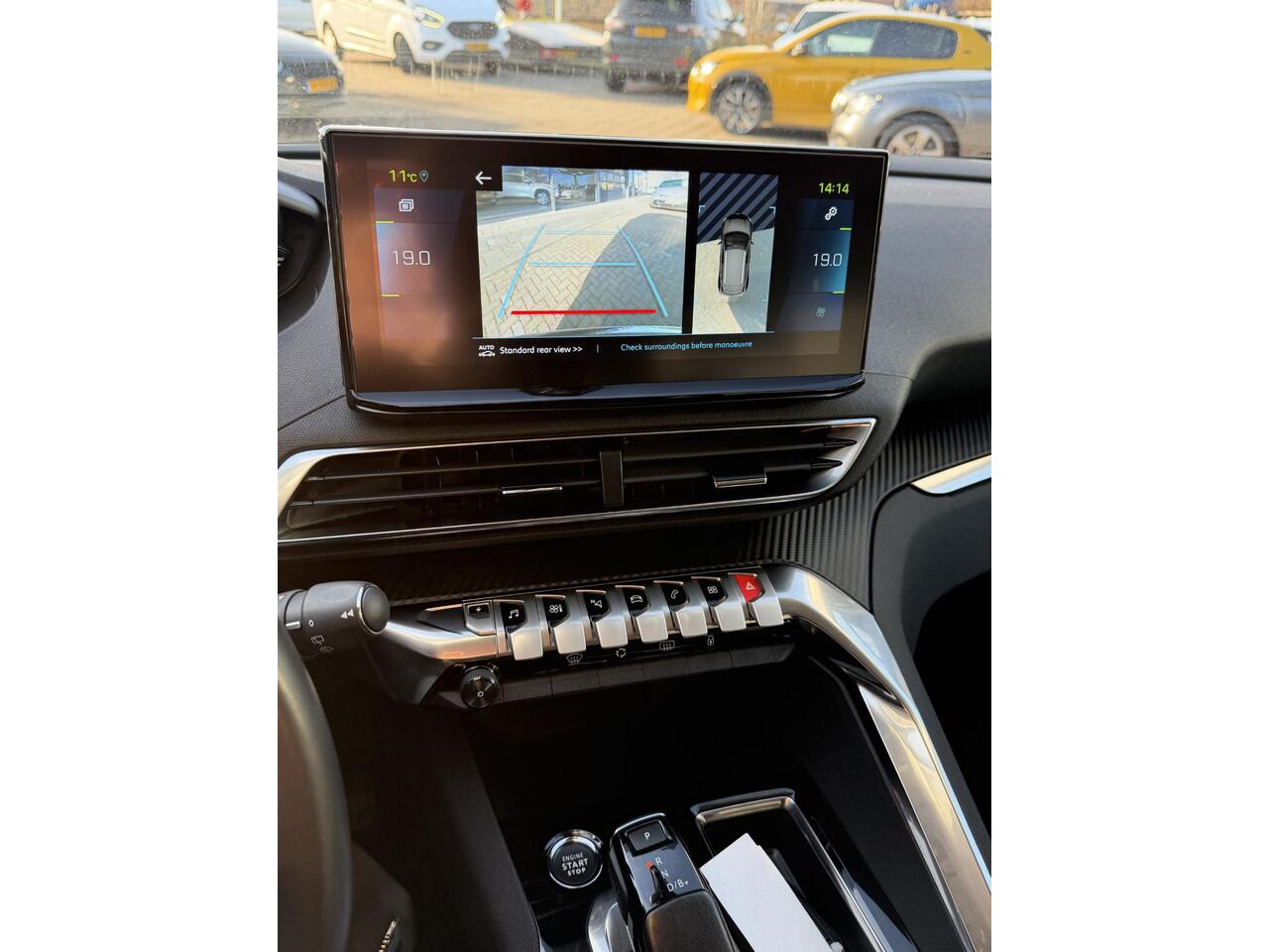 Peugeot 3008 1.6 HYbrid 225 Allure AUTOMAAT | MULTIMEDIA | NAVIGATIE | AIRCO/ECC |CRUISECONTROL | CAMERA | PARKEERSENSOREN |