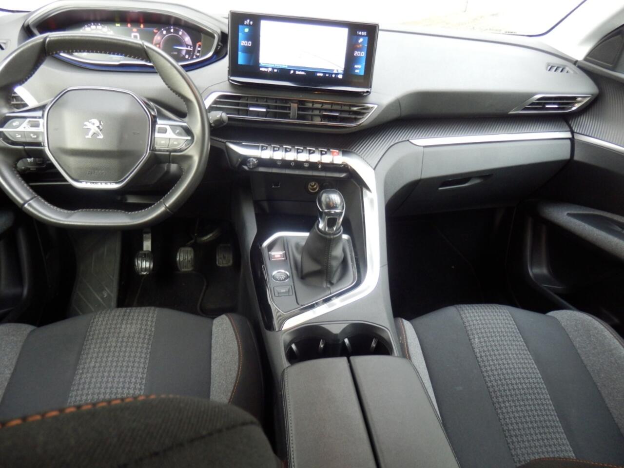 Peugeot 3008 1.2 Pure Tech Pack Business I Carplay I Nav. I Trekhaak I