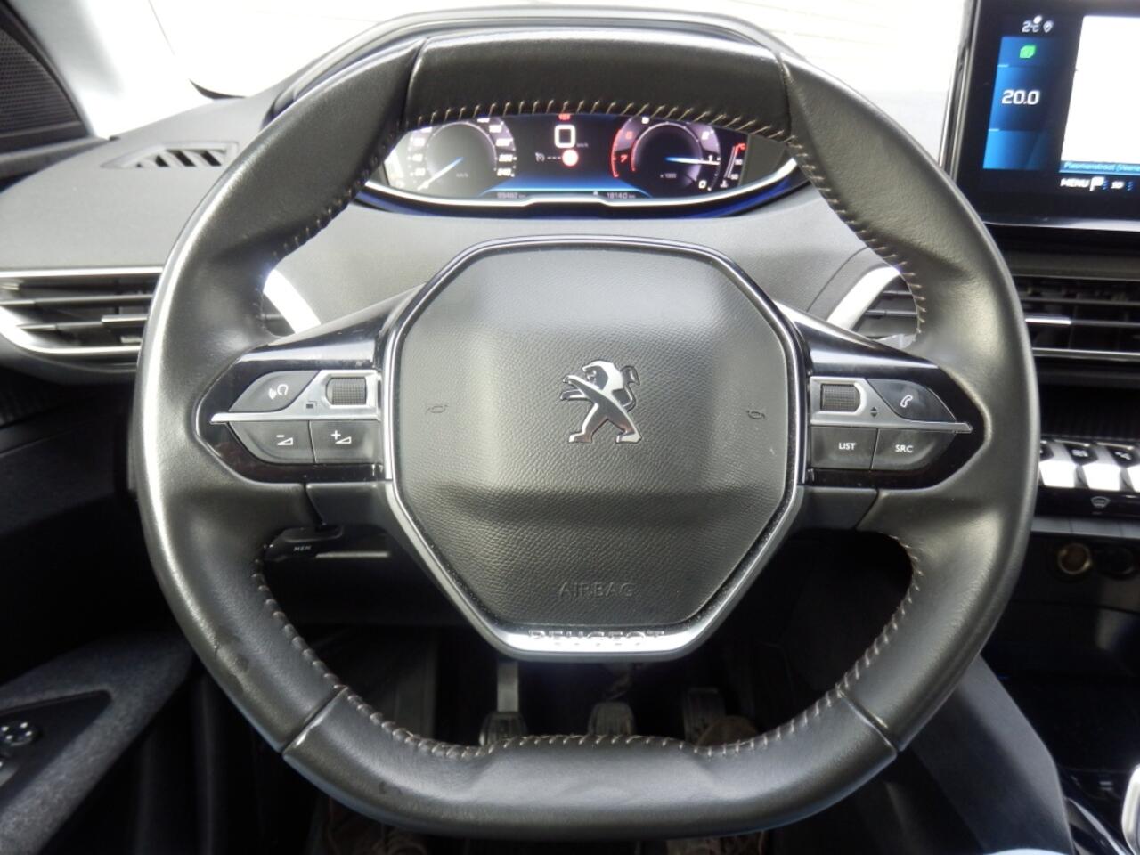 Peugeot 3008 1.2 Pure Tech Pack Business I Carplay I Nav. I Trekhaak I