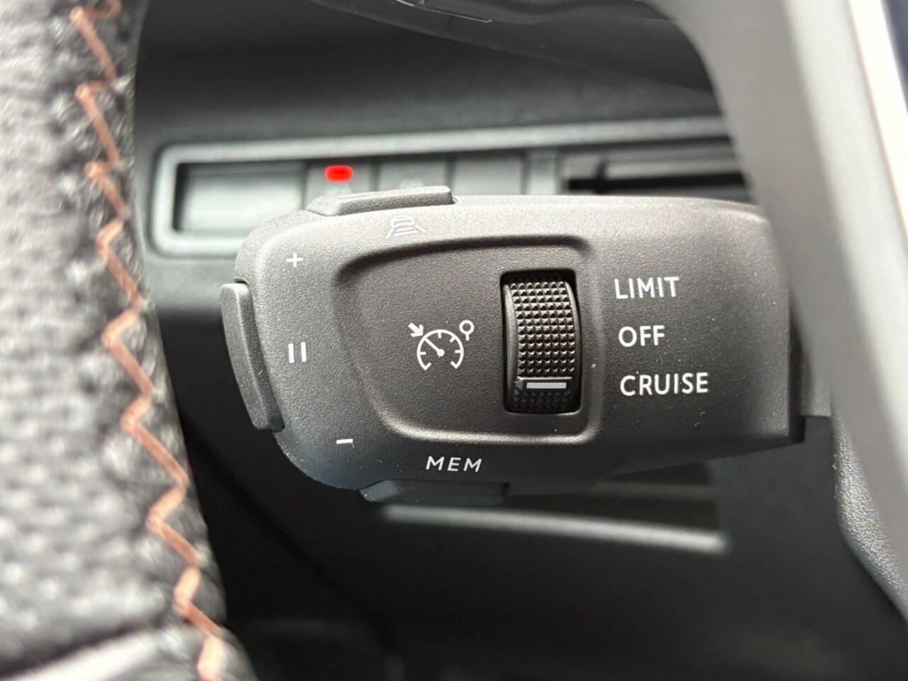 Peugeot 3008 1.2 PURETECH GT AUT. 130PK LED NAVI CARPLAY AIRCO