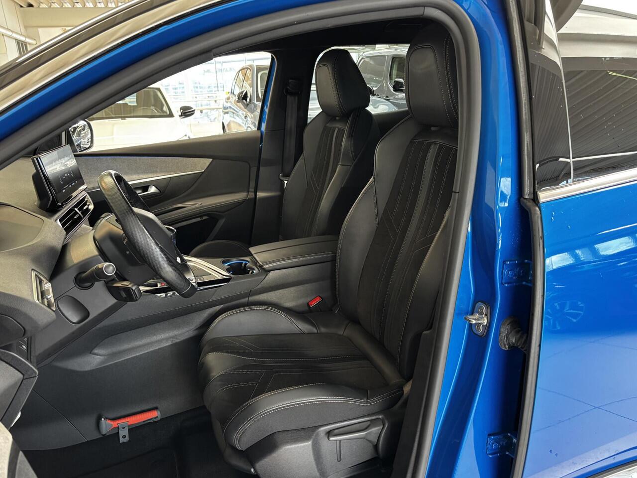 Peugeot 3008 1.2 PureTech GT Alcantara | Stoelverwarming | Navigatie | Elektrische achterklep | Dodehoekdetectie | Achteruitrijcamera