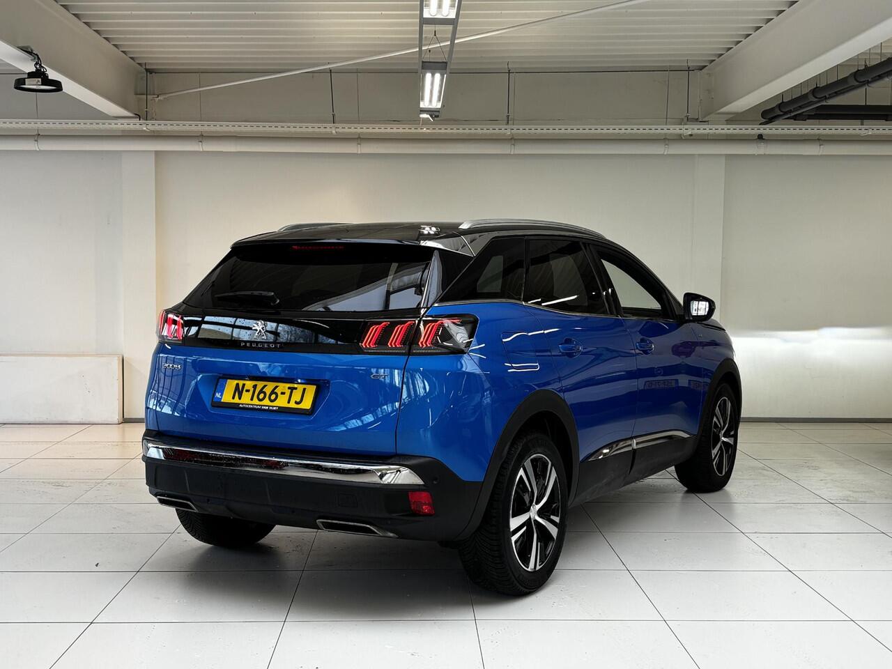 Peugeot 3008 1.2 PureTech GT Alcantara | Stoelverwarming | Navigatie | Elektrische achterklep | Dodehoekdetectie | Achteruitrijcamera