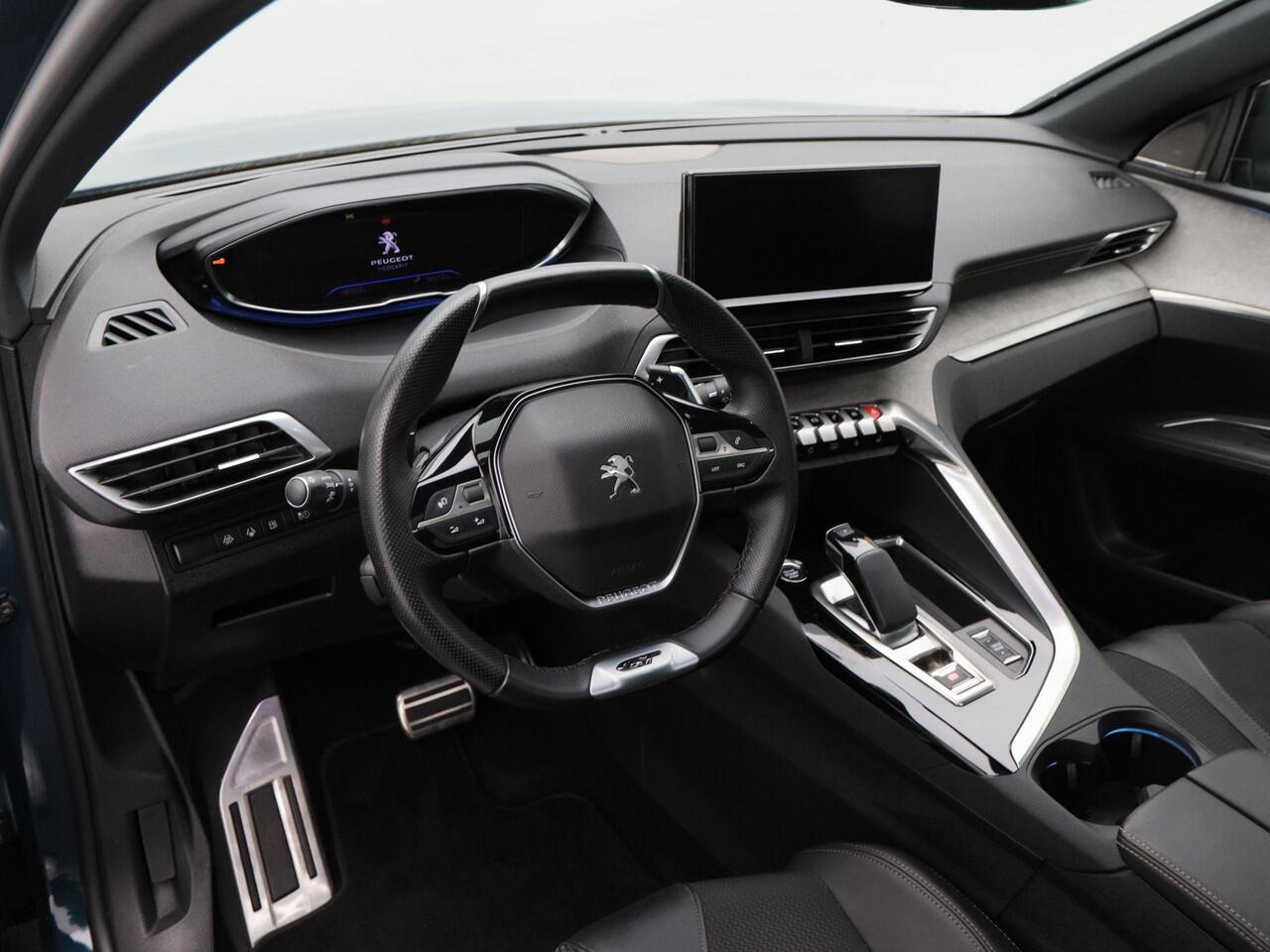 Peugeot 3008 1.6 HYbrid 225 GT Pack Business 225 Pk | Panoramadak | Focal Audio | Adaptive Cruise | Camera | Carplay | Climate Control | 18 Inch | 48.300 Km