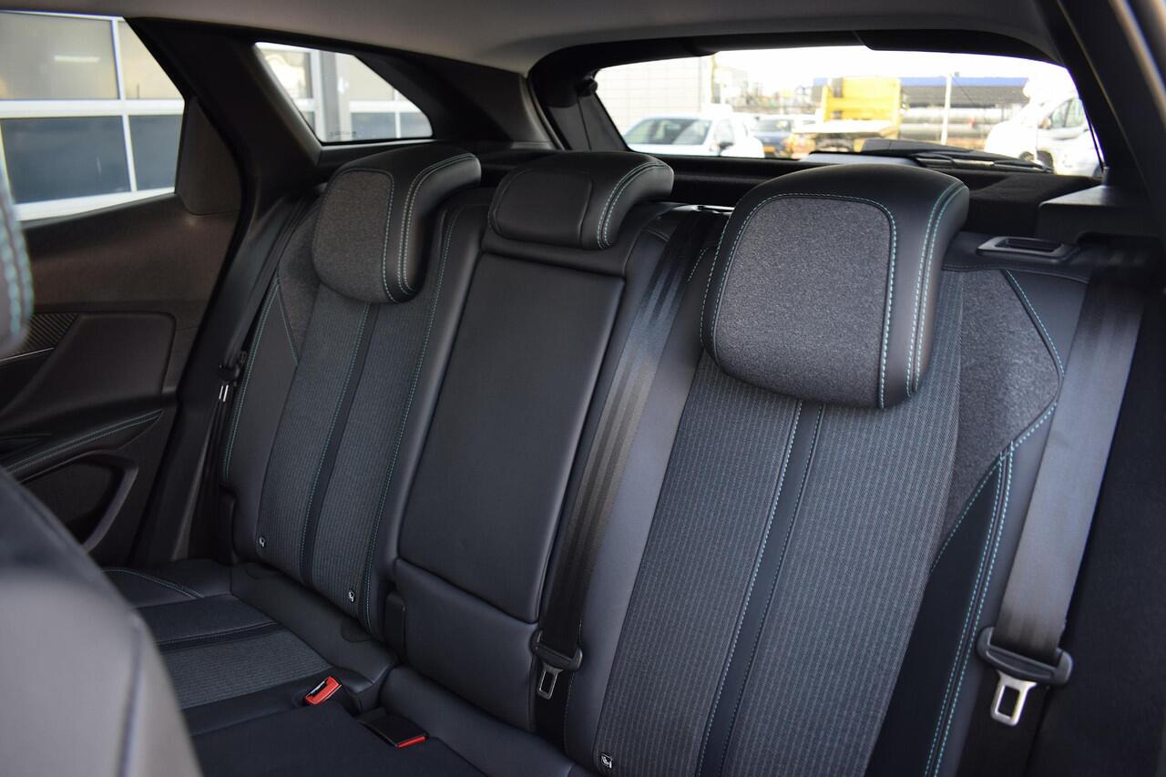 Peugeot 3008 1.2 PureTech Allure | Half Leer | Camera | HUD | Apple CarPlay