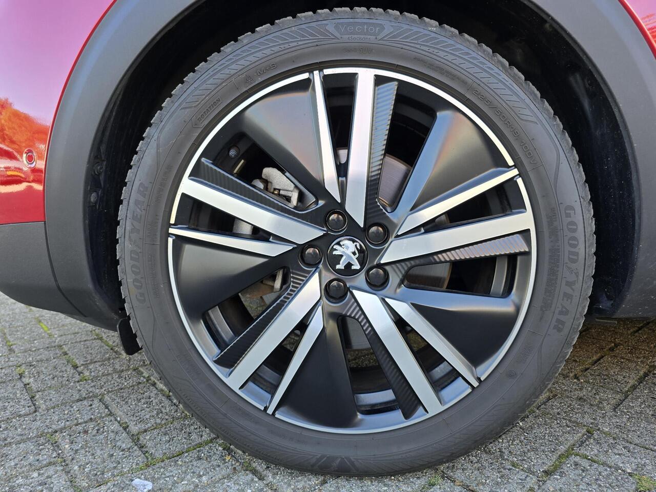 Peugeot 3008 GT Pack 1.6 Hybrid4 PHEV 300pk e-EAT8 | SCHUIF/KANTELDAK | NIGHTVISION | FOCAL HIFI | HANDSFREE A.KLEP | STOELVERW. | KEYLESS ENTRY