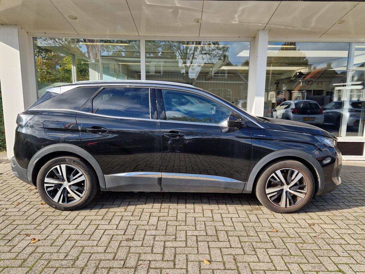 Peugeot 3008 1.6 HYbrid4 300 GT | Panorama Dak | | Climate & Cruise Control | Navigatie | Achteruitrijd Camera | LMV |