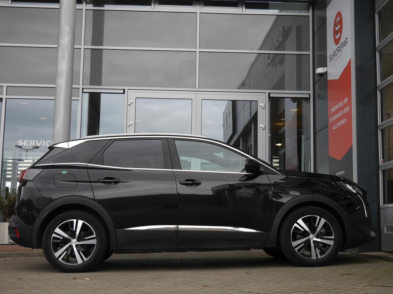 Peugeot 3008 1.6 HYbrid4 300 GT | 300PK | 4 wielaandrijving | Panoramadak | Achteruitrijcamera | Led verlichting | 18 inch lichtmetalen velgen | Keyless entry en start