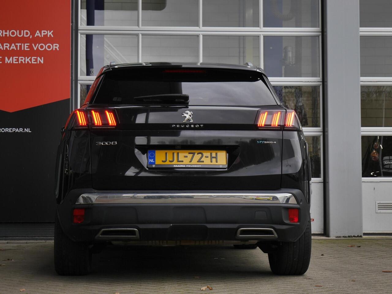 Peugeot 3008 1.6 HYbrid4 300 GT | 300PK | 4 wielaandrijving | Panoramadak | Achteruitrijcamera | Led verlichting | 18 inch lichtmetalen velgen | Keyless entry en start