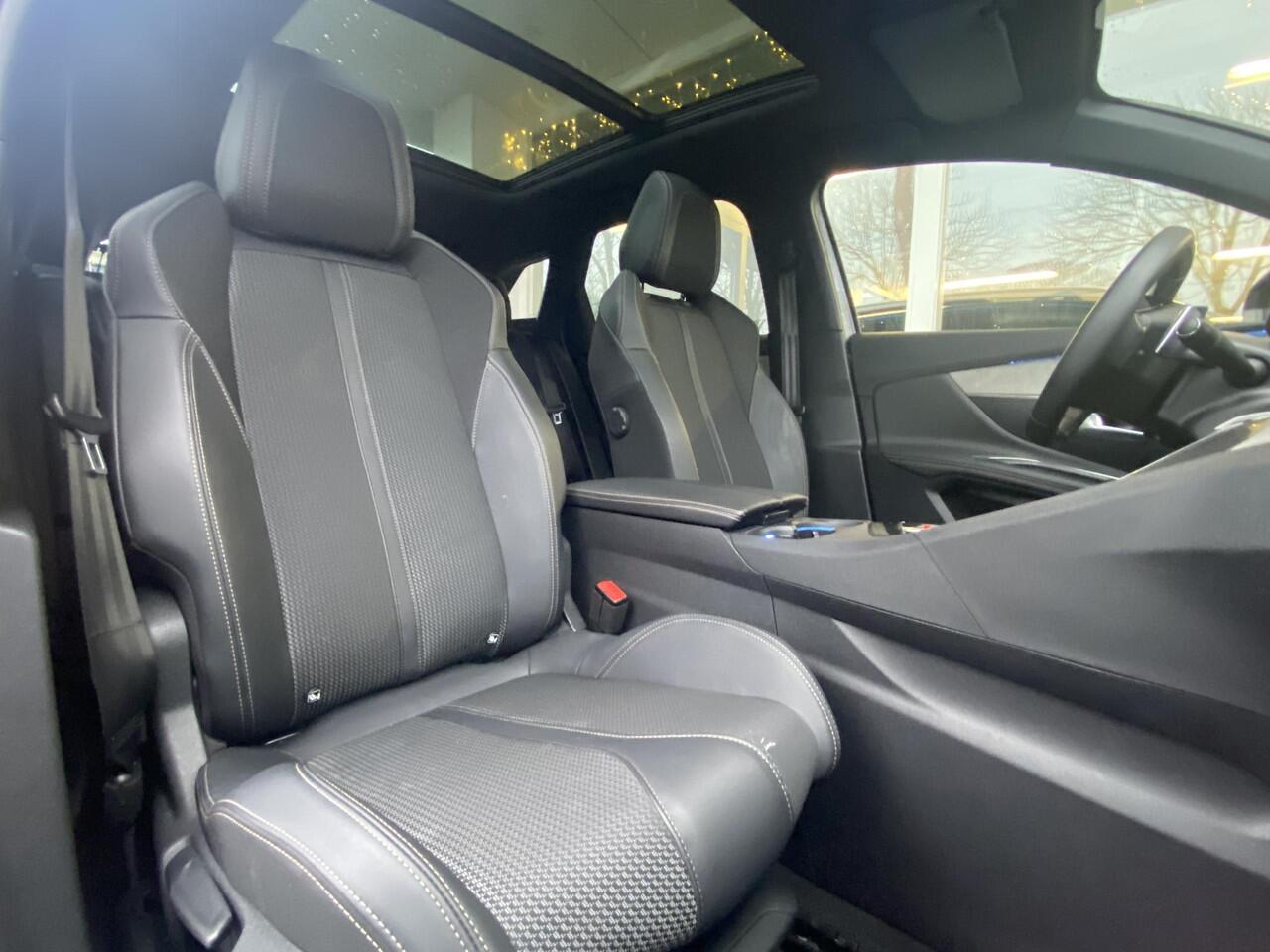 Peugeot 3008 1.6 HYbrid4 300 GT | Automaat | Achteruitrijcamera | Stoelverwarming voor | Navigatiesysteem | Apple carplay | Electronic climate control