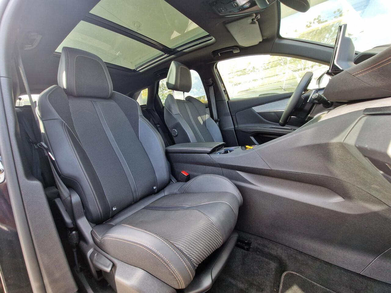 Peugeot 3008 1.6 HYbrid4 300 GT | Panorama Dak | | Climate & Cruise Control | Navigatie | Achteruitrijd Camera | LMV |