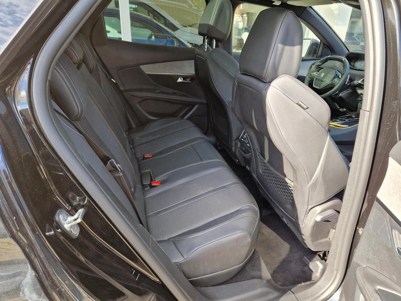 Peugeot 3008 1.6 HYbrid4 300 GT | Panorama Dak | | Climate & Cruise Control | Navigatie | Achteruitrijd Camera | LMV |