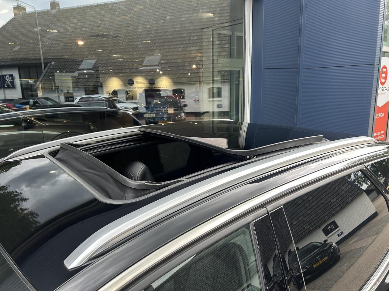 Peugeot 3008 1.6 HYbrid 225 GT |Trekhaak afn kogel| Automaat | Panorama Schuif-/Kanteldak | Navigatie | Camera | Adaptieve Cruise Control | Hoge Zitpositie | Climate Control | LED Verlichting | Keyless Entry | Dode Hoek Detectie |