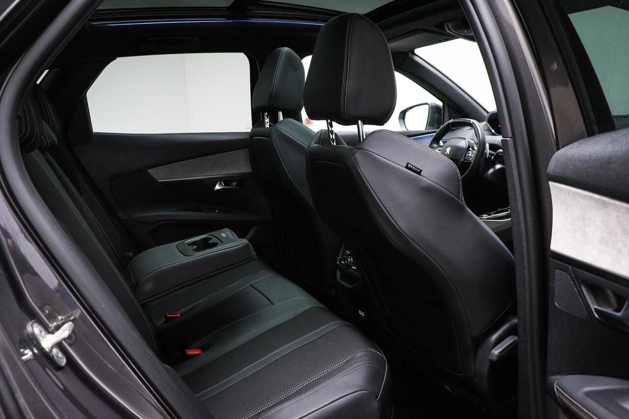 Peugeot 3008 1.6 HYbrid 225 GT | PANORAMADAK | SFEERVERLICHTING | DAB | APPLE | CAMERA