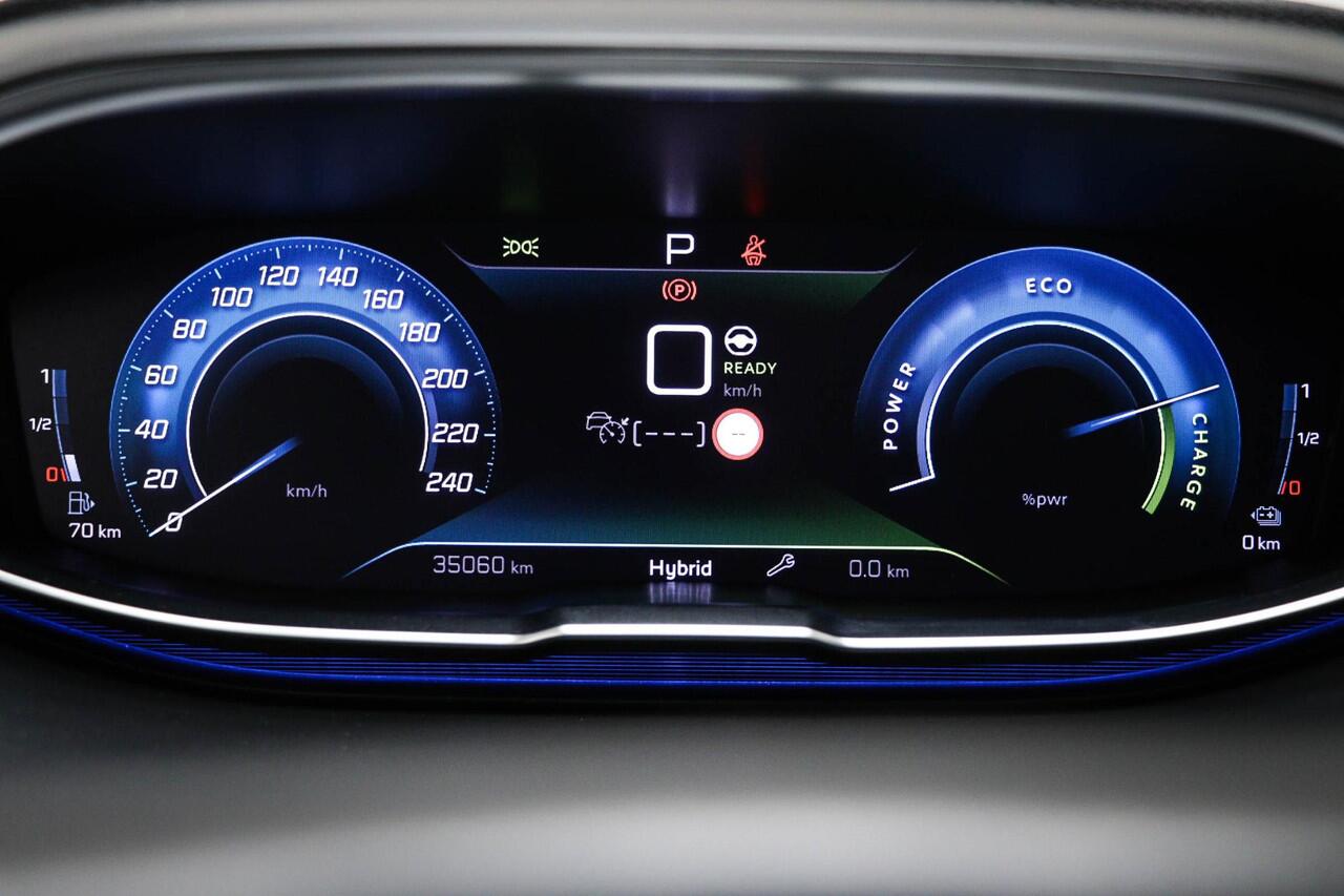 Peugeot 3008 1.6 HYbrid 225 GT | PANORAMADAK | SFEERVERLICHTING | DAB | APPLE | CAMERA