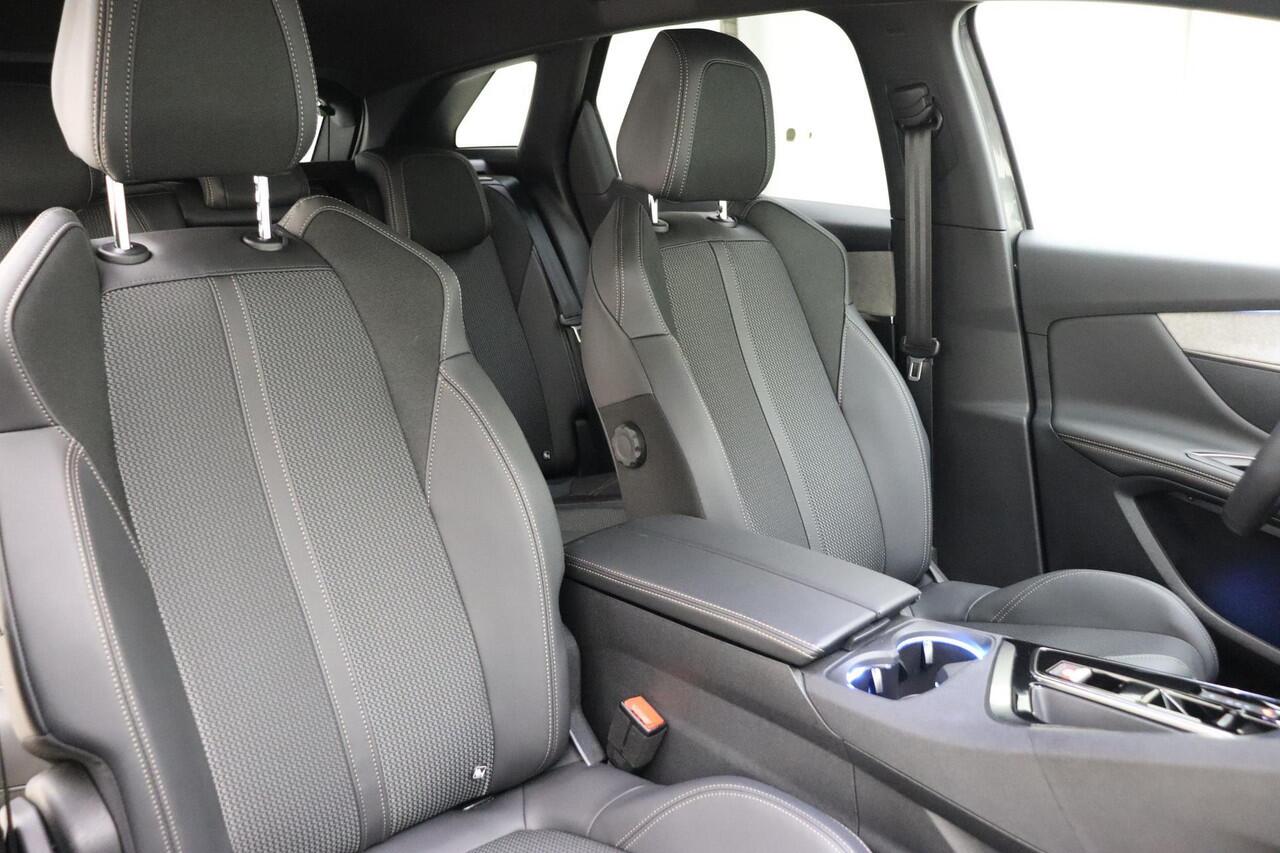 Peugeot 3008 1.2T 130pk Automaat GT | Stoelverwarming | Adaptieve Cruise | Camera | LMV | Dodehoek Sensoren |