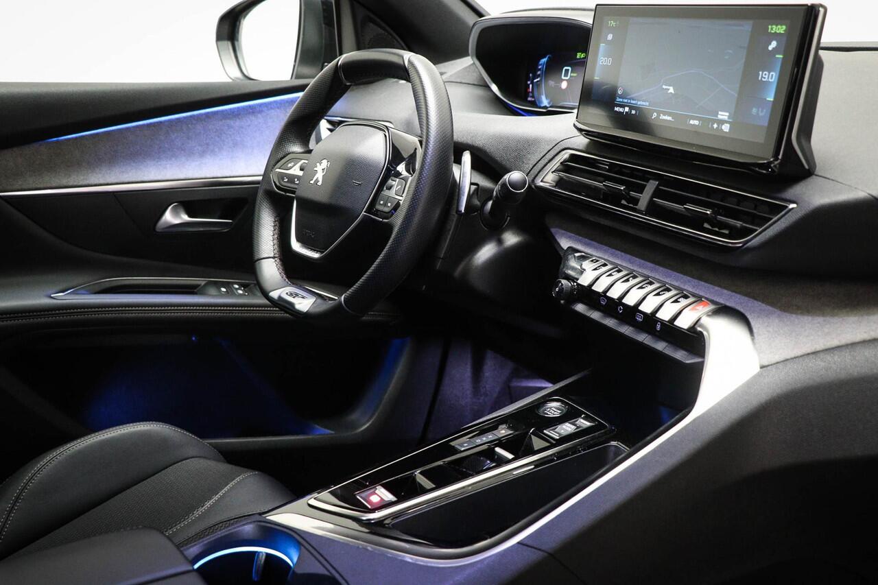 Peugeot 3008 1.6 HYbrid 225 GT | PANORAMADAK | SFEERVERLICHTING | DAB | APPLE | CAMERA