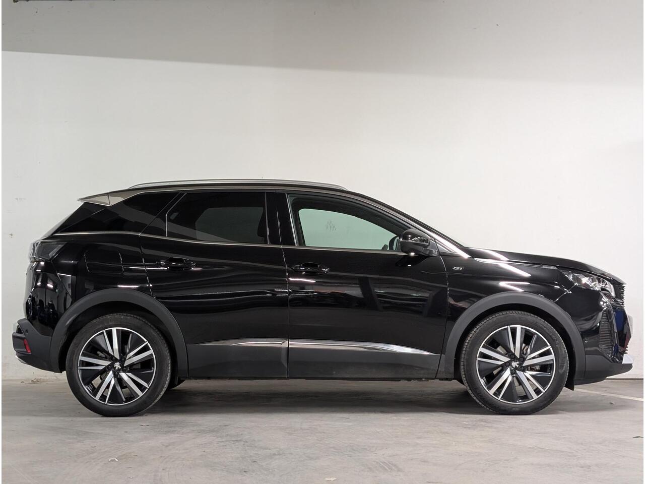 Peugeot 3008 GT 1.2 Turbo 130pk H6 | HANDSFREE A.KLEP | NAVI | CAMERA | 19" LM-VELGEN | ADAPTIVE CRUISE |