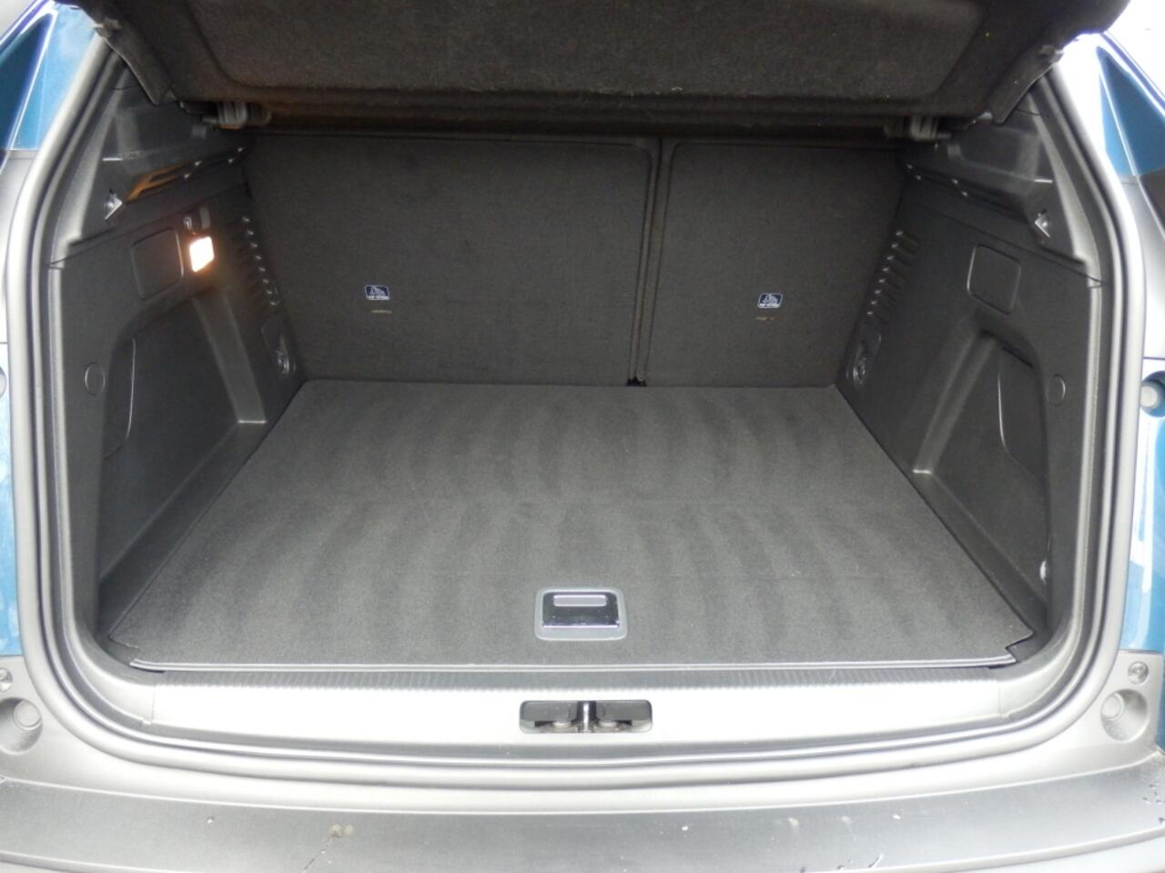 Peugeot 3008 HYbrid | GT-Line | Automaat | Sportpakket | 18" |