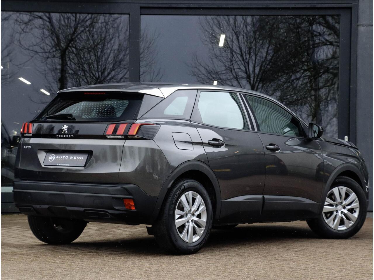 Peugeot 3008 1.2 PureTech Active Pack Business | Stoelverwarming | Navigatie via Carplay