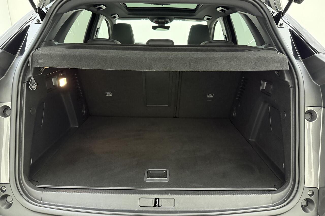 Peugeot 3008 1.6 HYbrid4 300pk GT | Panorama | Climate Control | Adaptive Cruise Control | Navigatie | Parkeercamera/-sensoren | Apple Carplay/Android Auto |