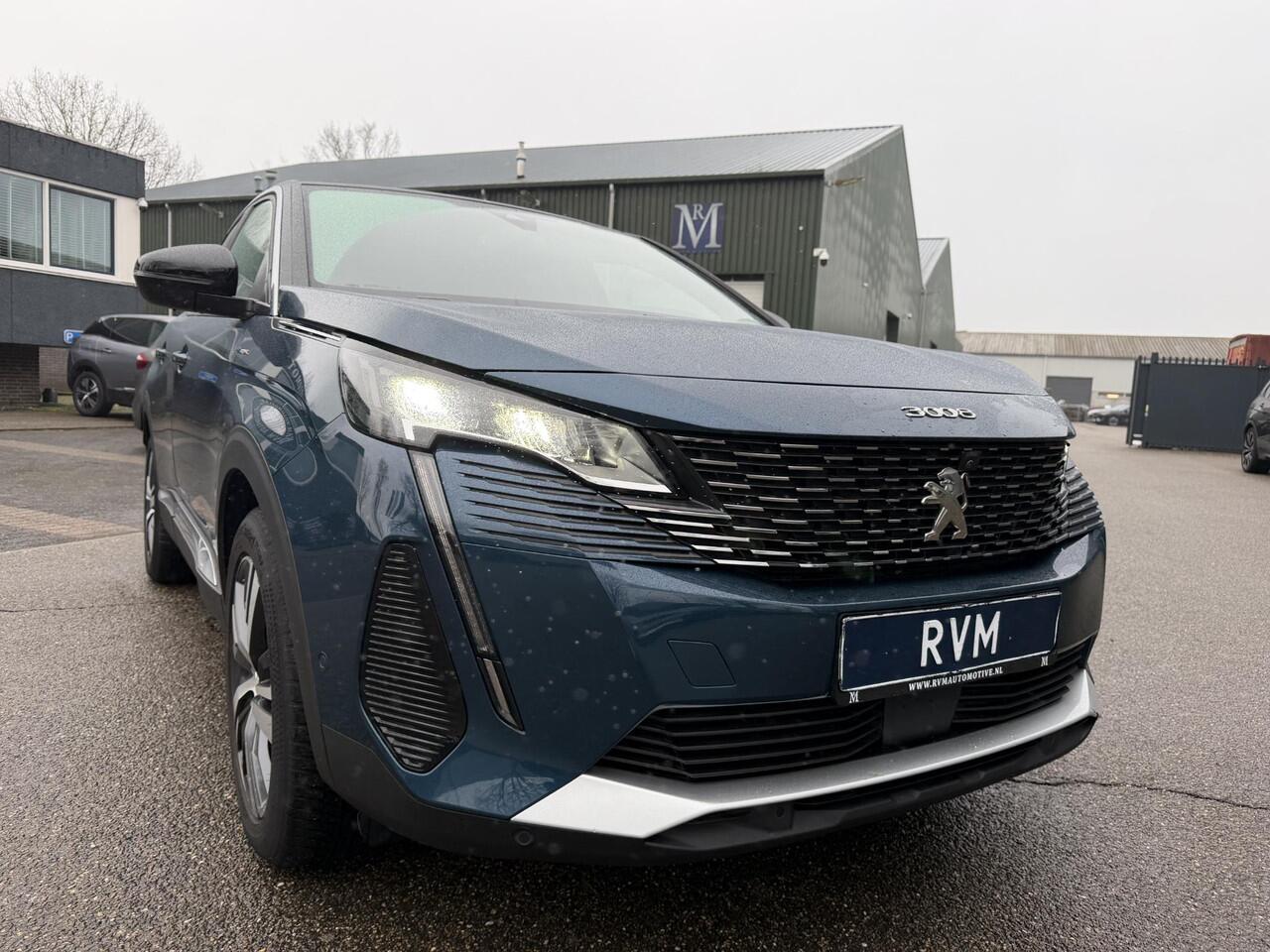 Peugeot 3008 1.6 HYbrid 300 Allure Pack Business PHEV| 300PK!| ADAPTIVE CRUISE CONTROL| STANDKACHEL| STOELVERWARMING| CAMERA VOOR + ACHTER| DODE HOEK SENSOR| ELEKTRISCHE ACHTERKLEP| RIJKLAAR. INCL 12 MND BOVAG GARANTIE