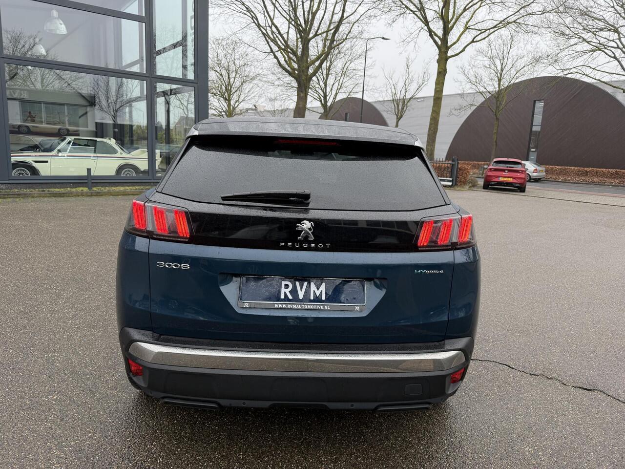Peugeot 3008 1.6 HYbrid 300 Allure Pack Business PHEV| 300PK!| ADAPTIVE CRUISE CONTROL| STANDKACHEL| STOELVERWARMING| CAMERA VOOR + ACHTER| DODE HOEK SENSOR| ELEKTRISCHE ACHTERKLEP| RIJKLAAR. INCL 12 MND BOVAG GARANTIE