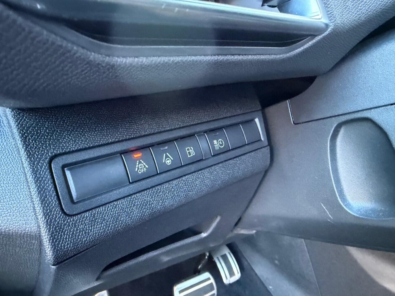 Peugeot 3008 1.6 HYbrid 225 GT Pano, Black Pack, Trekhaak