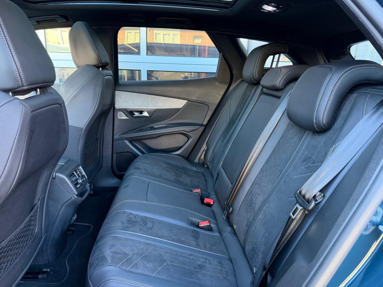 Peugeot 3008 1.6 HYbrid 225 GT Pano, Black Pack, Trekhaak