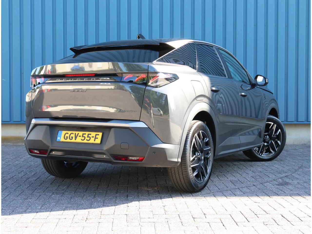 Peugeot 3008 1.2 Hybrid 136PK GT | AUTOMAAT | AppleCarPlay/AndroidAuto | Adaptive Cruise Control | Verwarmbare Voorstoelen | 360'Camera | Alcantara/Leer | Sfeerverlichting | Virt.Cockpit | Keyless | Two-tone | Elektrische Klep |