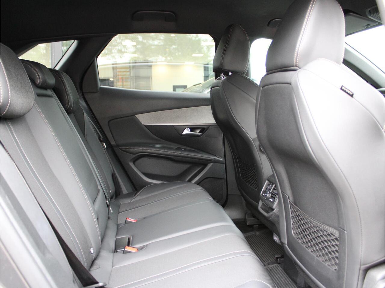 Peugeot 3008 1.2 PureTech GT Automaat | Navi / Camera / Climate