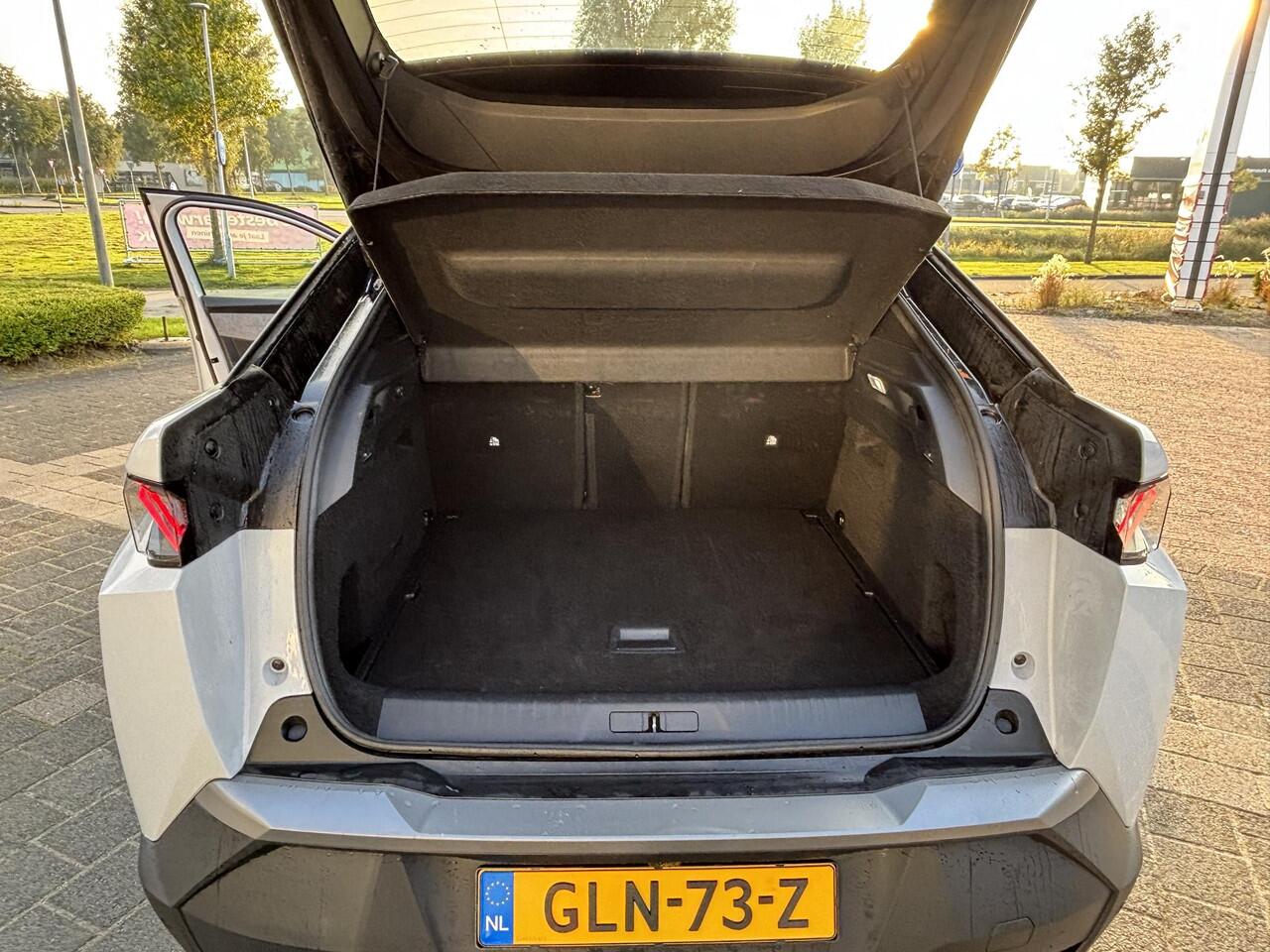 Peugeot 3008 1.2 Hybrid 136 GT | Apple carplay/Android auto | 360 Vision & Drive Assist | Electronic climate controle | Nvigatie | Parkeerhulp V+A | Voorstoelen verwarmd | Lichtmetalen velgen 19" |