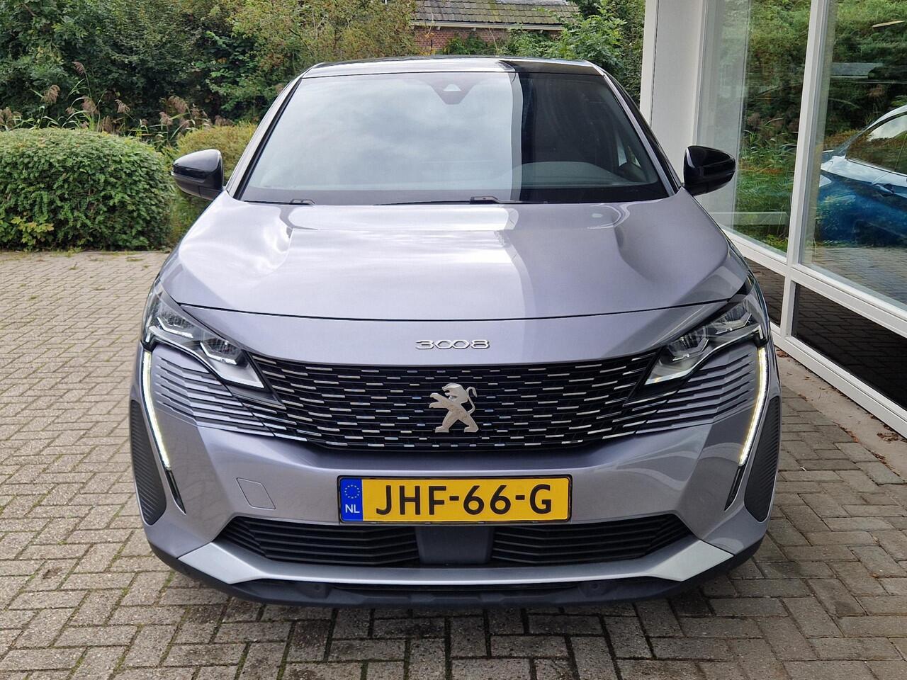 Peugeot 3008 1.2 Hybrid 136 Allure | Elektr. achterklep | Navigatie | Achteruitrijcamera | Climate Control | Half lederen bekleding | Keyless Entry