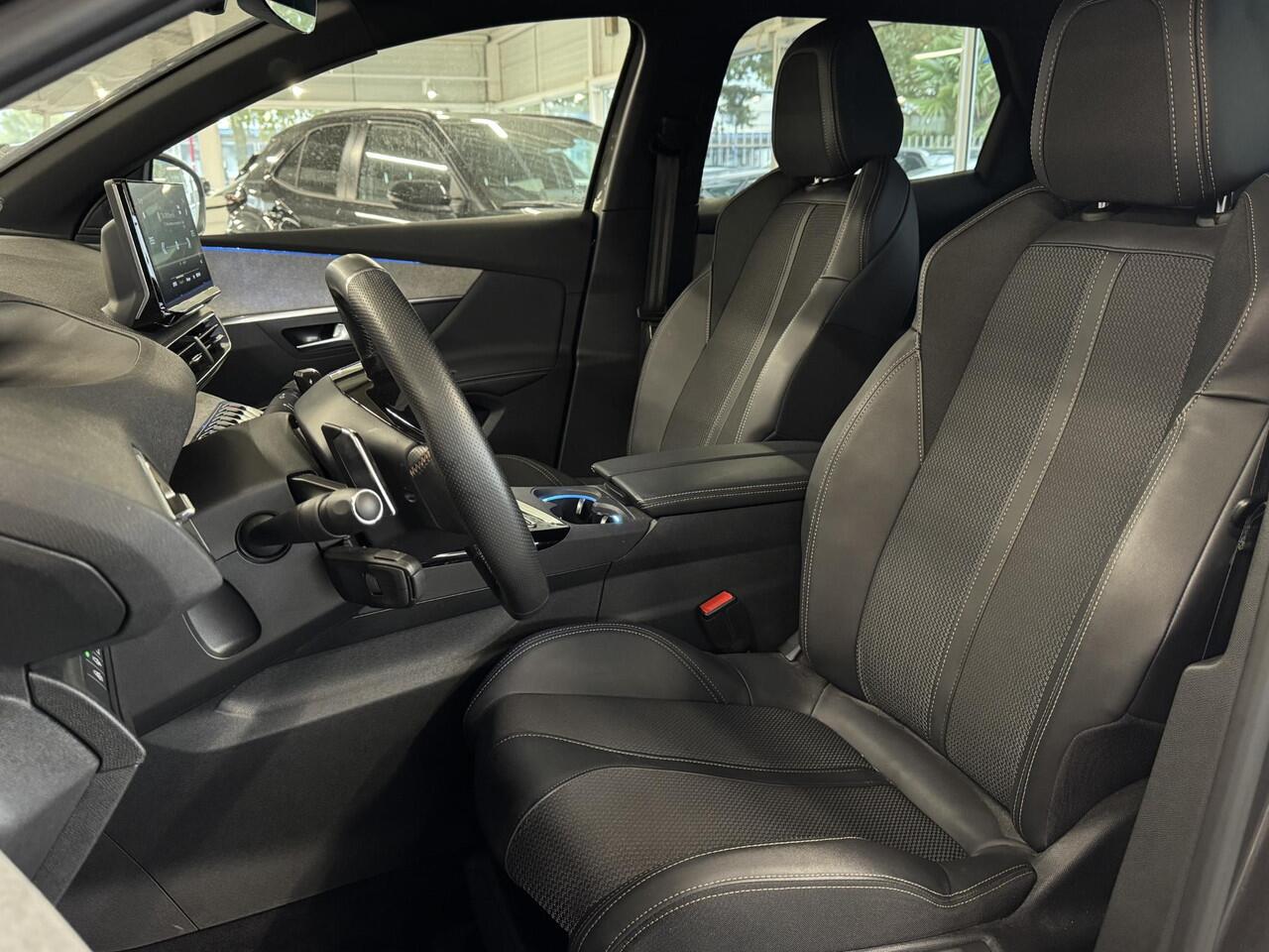 Peugeot 3008 1.2 Hybrid 145 GT | ACC | 360 Camera | Clima | Stoelverw. | Navi | Sportstoelen ( Vestiging - Nieuwegein )